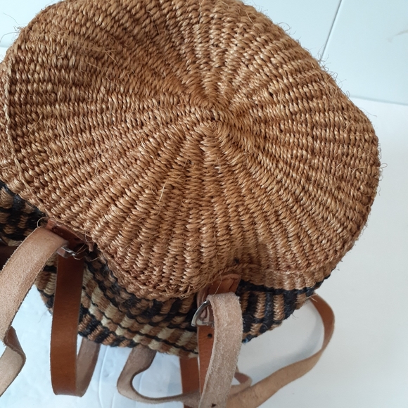 Backpack Purse Leather & Straw Made In Kenya Bohemian Y2K - Picture 4 of 10